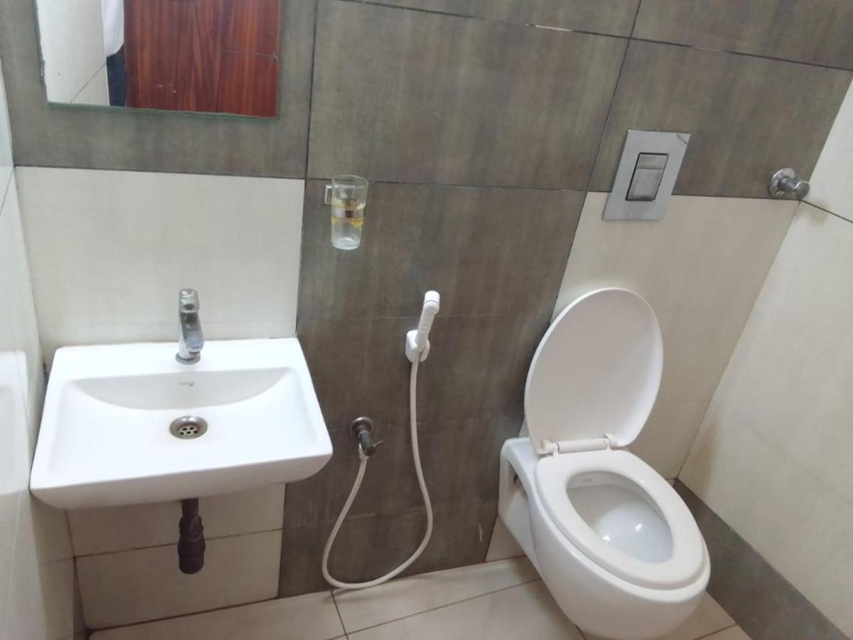 4U Business Hotel Chennai Exteriör bild